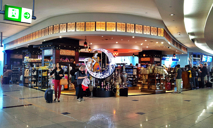 Toko souvenir di Bandara Dubai
